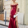 Robes De Soiree BABARONI | Robe De Soiree En Satin Extensible A Hors De L'Epaule Avec Traine Balayage Bordeaux